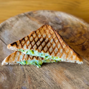 Grilled cheese à la courgette et au chèvre