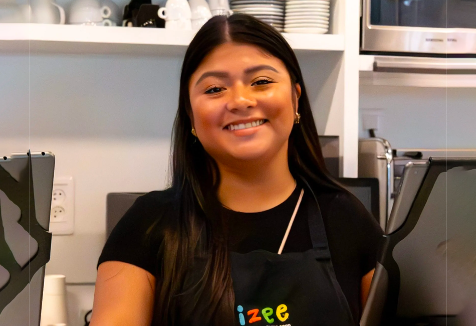 alternante en communication et marketing chez IZEE
